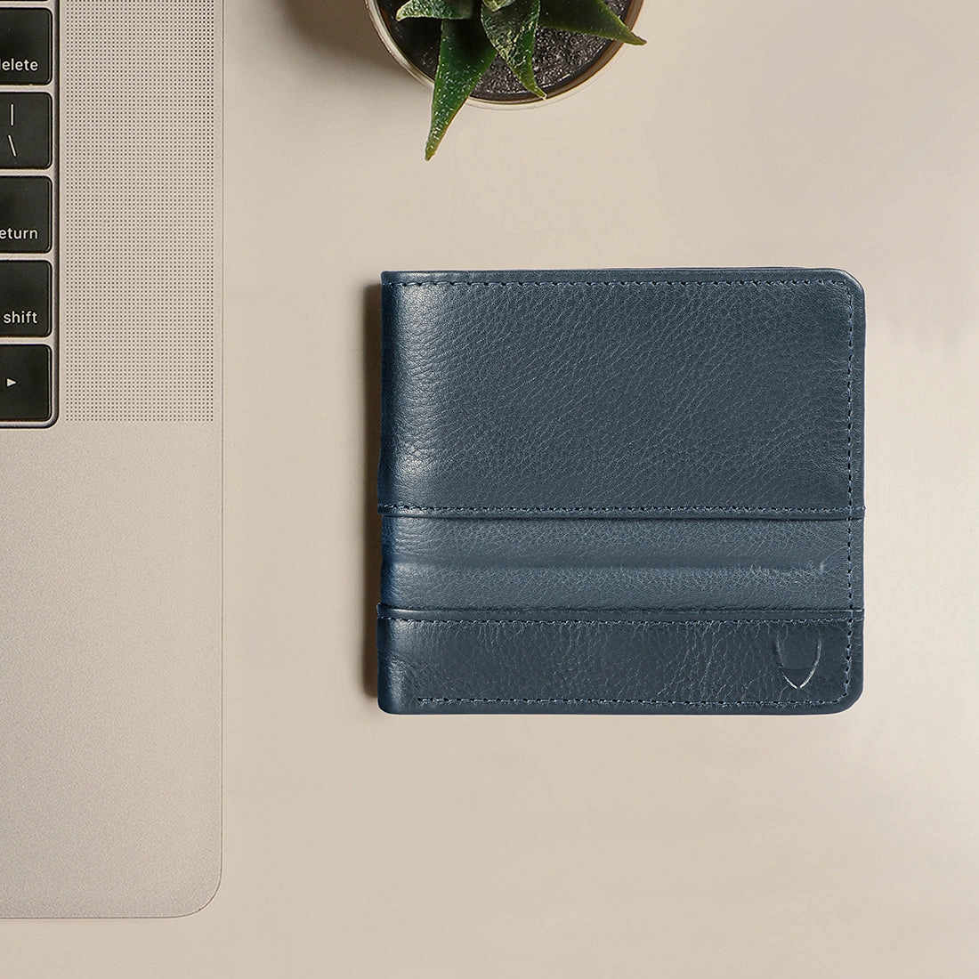 286-010F BI-FOLD WALLET