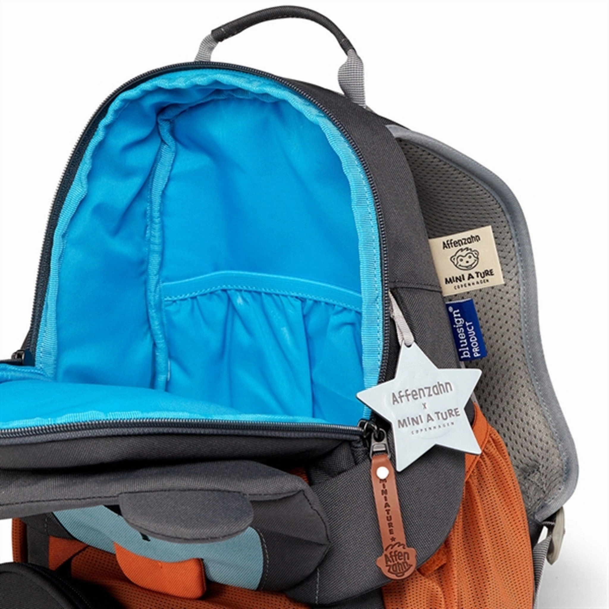 Affenzahn x MINI A TURE Kindergarten Backpack Large Friend Bear Forged Iron Blue