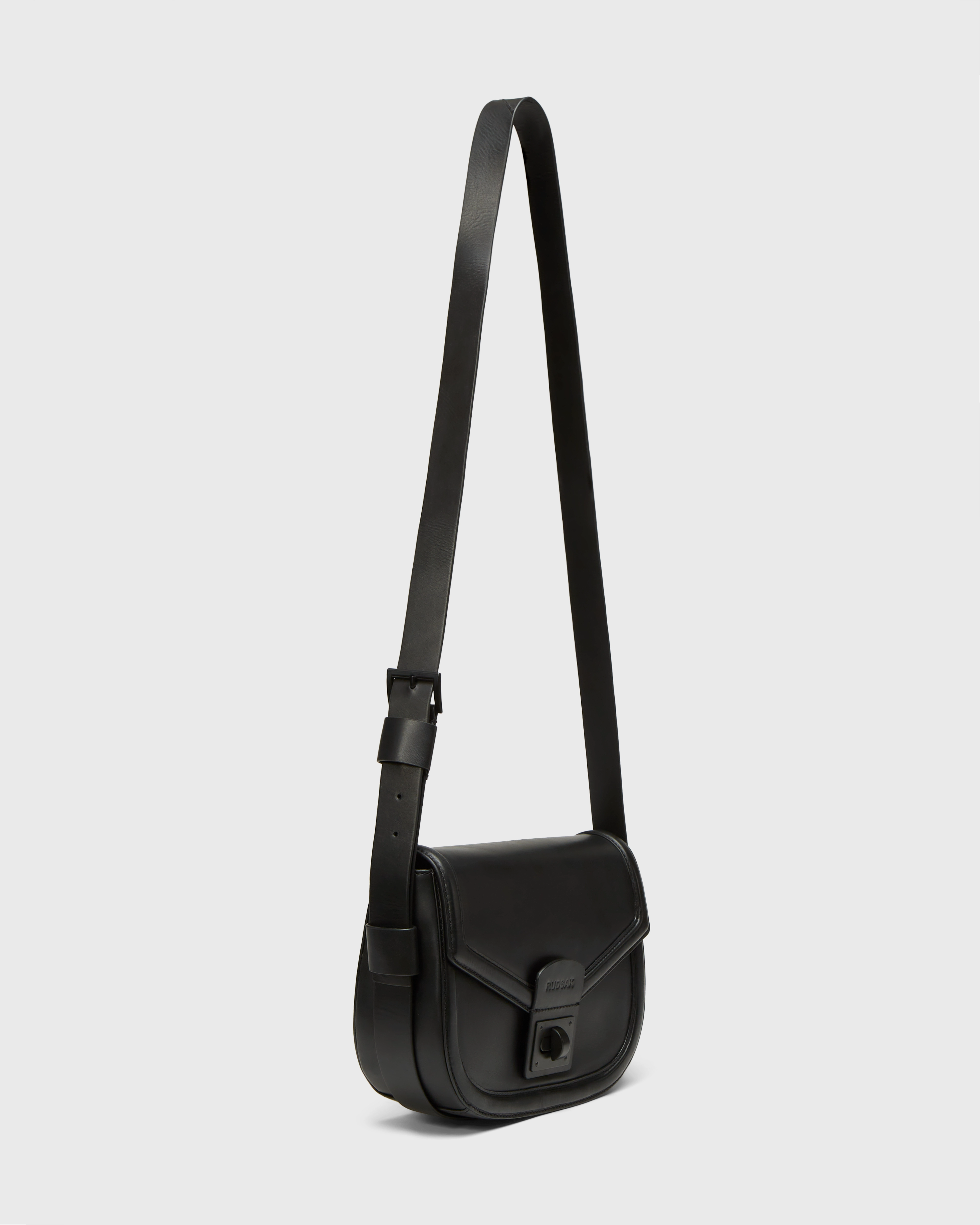 ALORA - 8324506 Black
