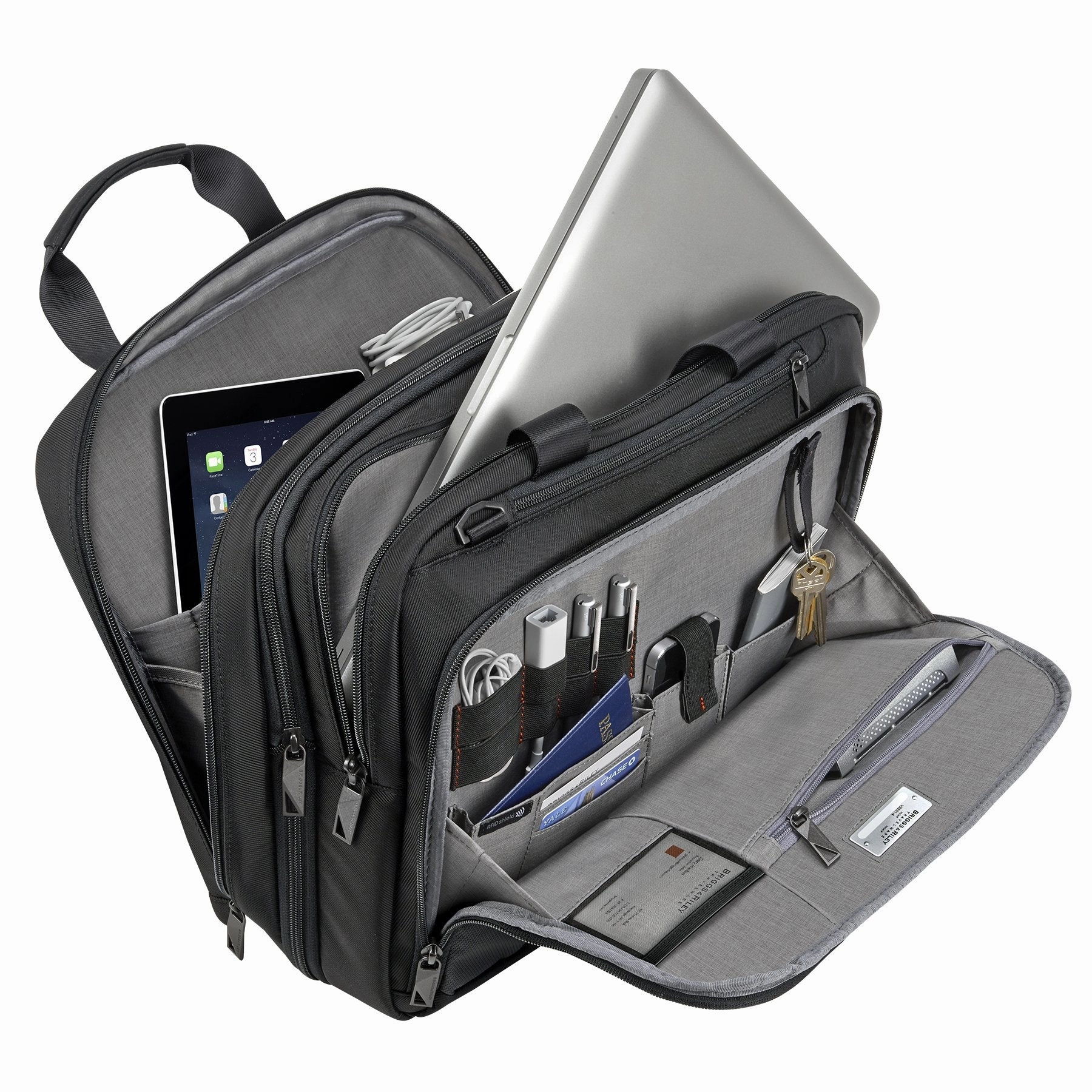 Briggs & Riley Verb Adapt Expandable Brief