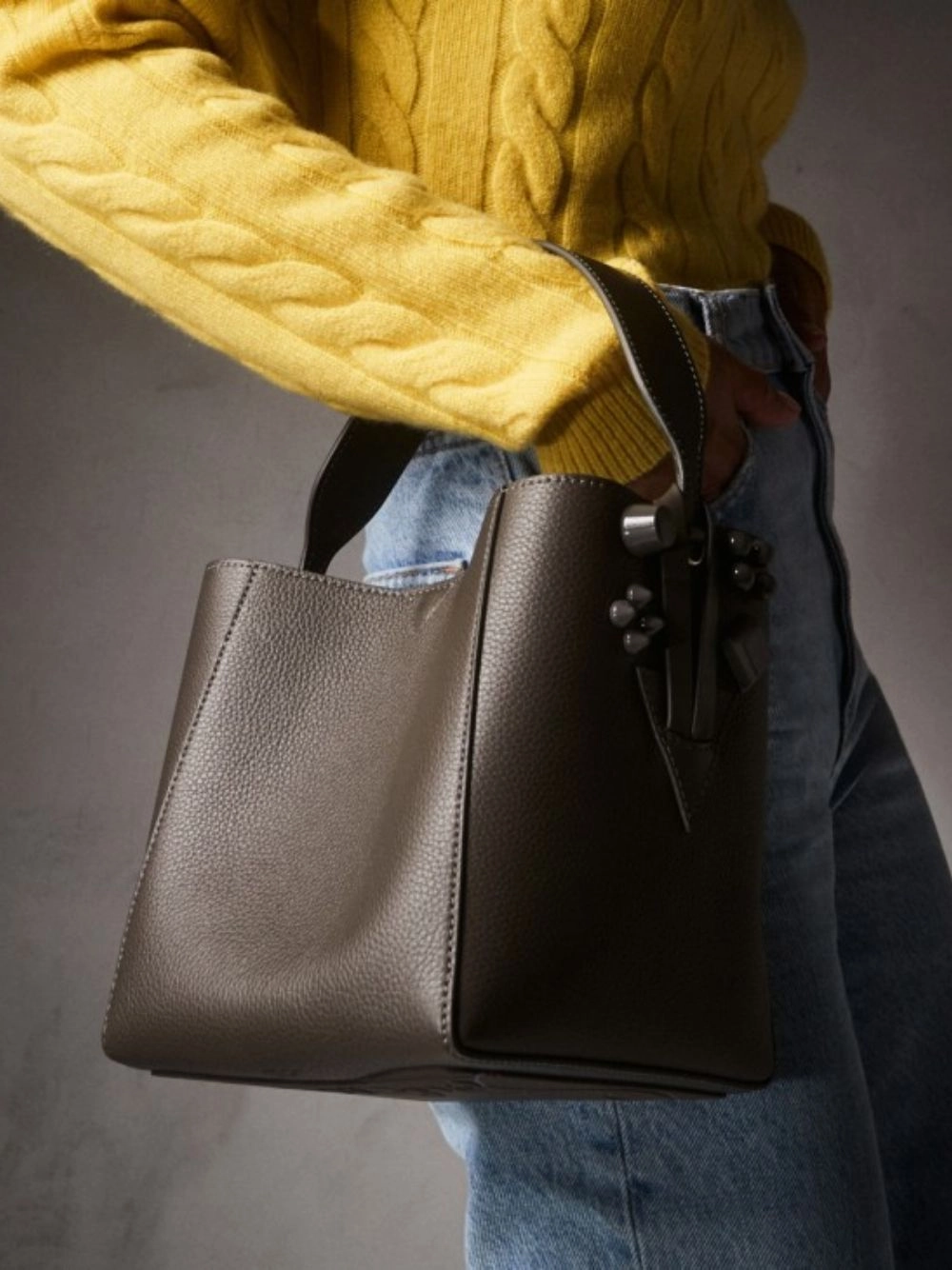 Cabachic Mini Leather Bucket bag