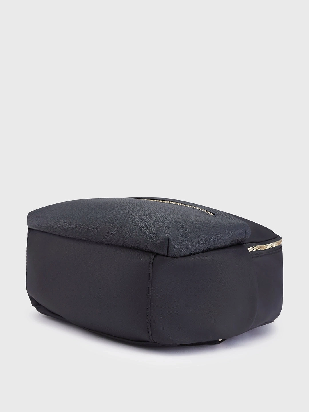Caprese Casper Medium Black Casual Backpack