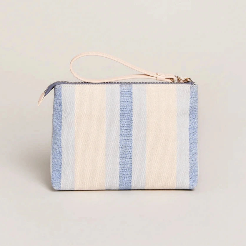 Carina Wristlet Blue Crab