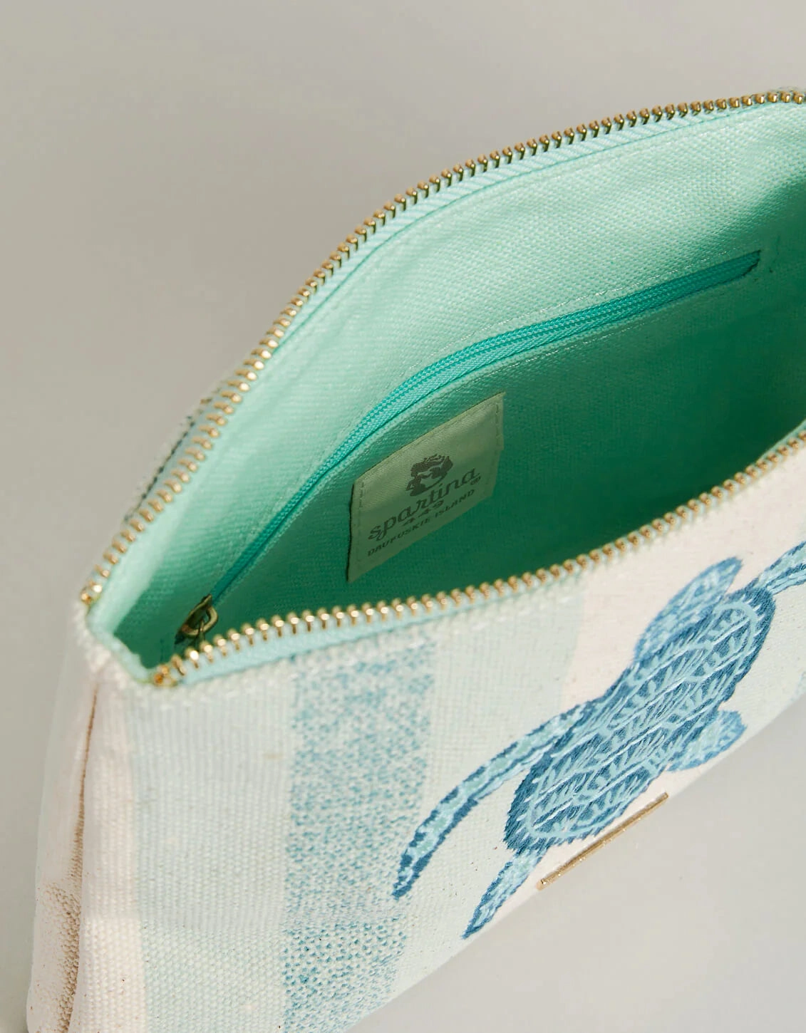 Carina Wristlet Sea Turtle