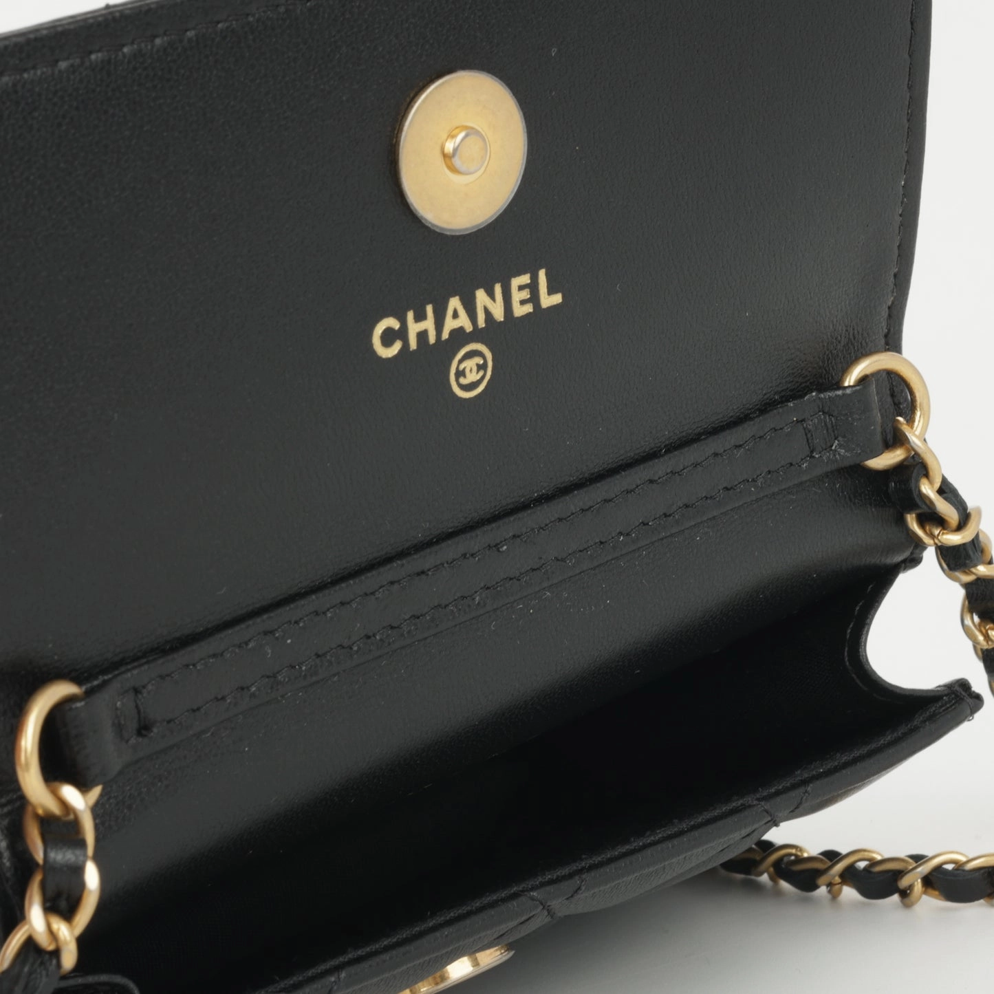 Chanel - 19 Flap Coin Purse on Chain - Black Lambskin AGHW - 2021 - Pre-Loved