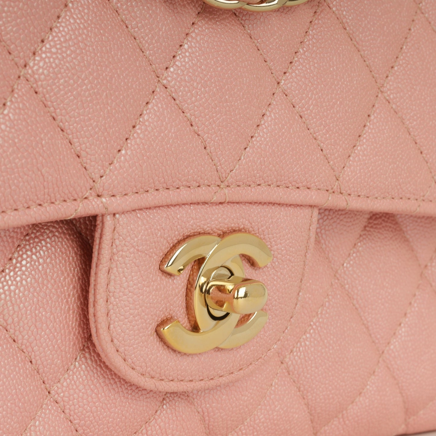 Chanel - Medium Classic Flap - Pink Iridescent GHW - 2019 - Pre-Loved