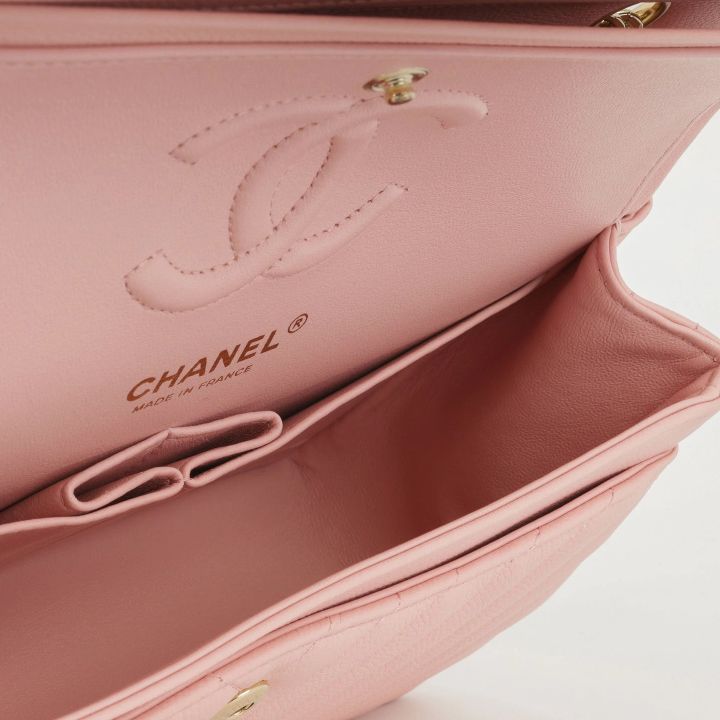 Chanel - Small Classic Flap Bag - Pink Chevron Caviar CGHW - 2021 - Pre-Loved