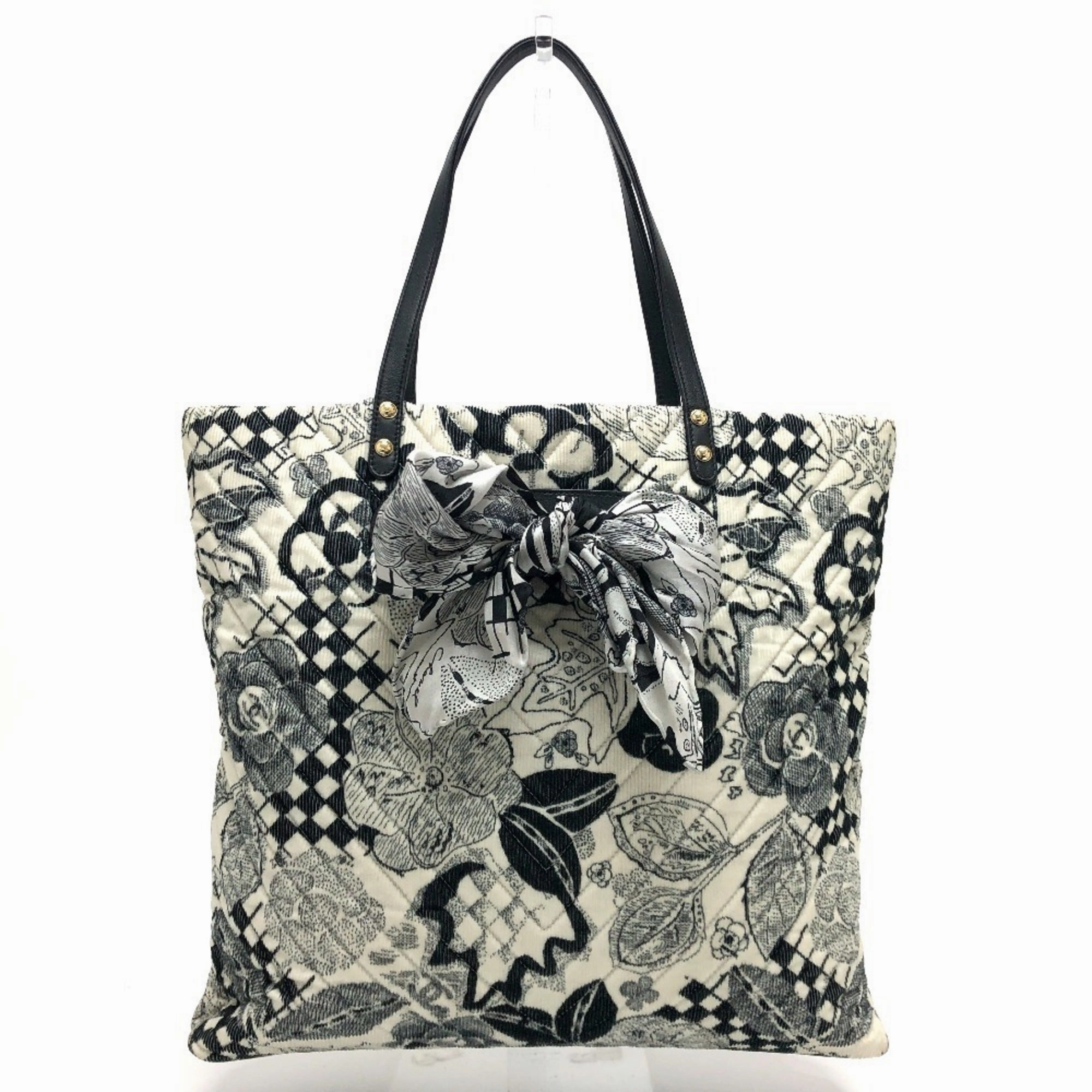 Chanel  Canvas Handbag Tote Bag (Pre-Owned)