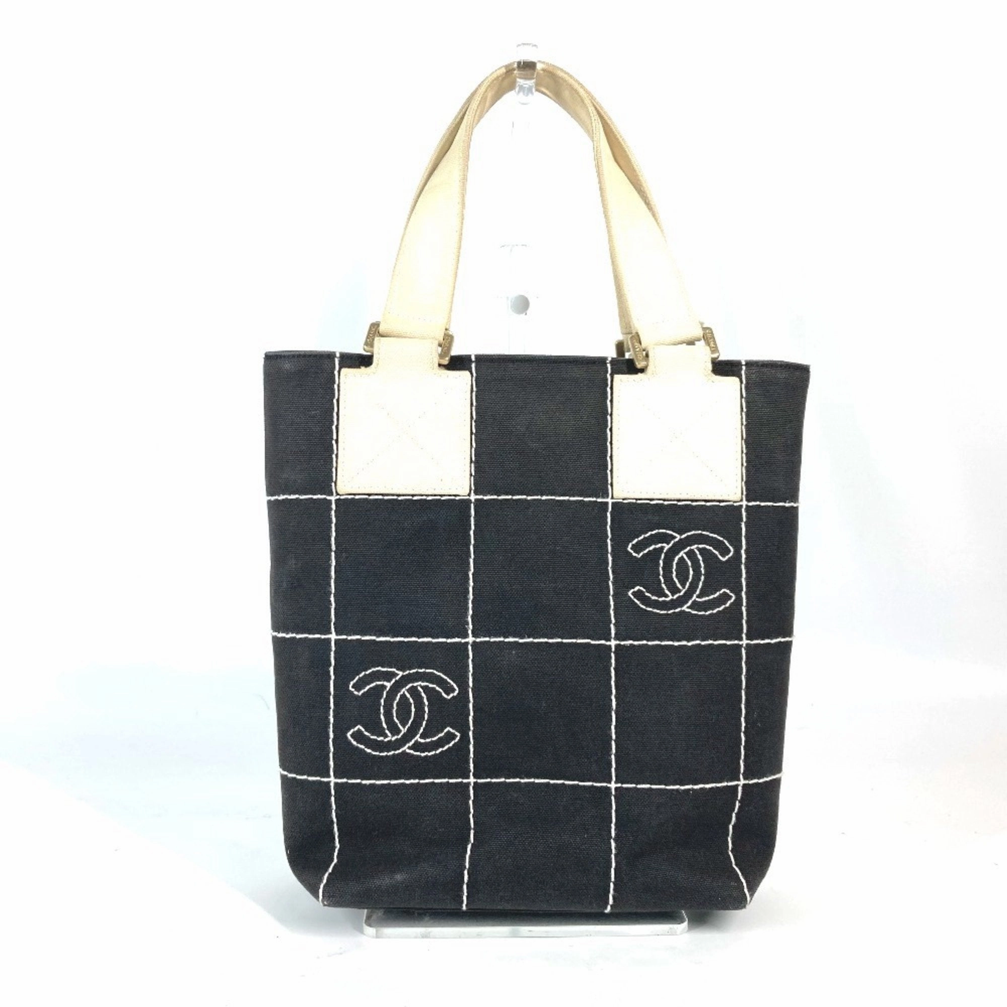 Chanel  Canvas Handbag Tote Bag (Pre-Owned)