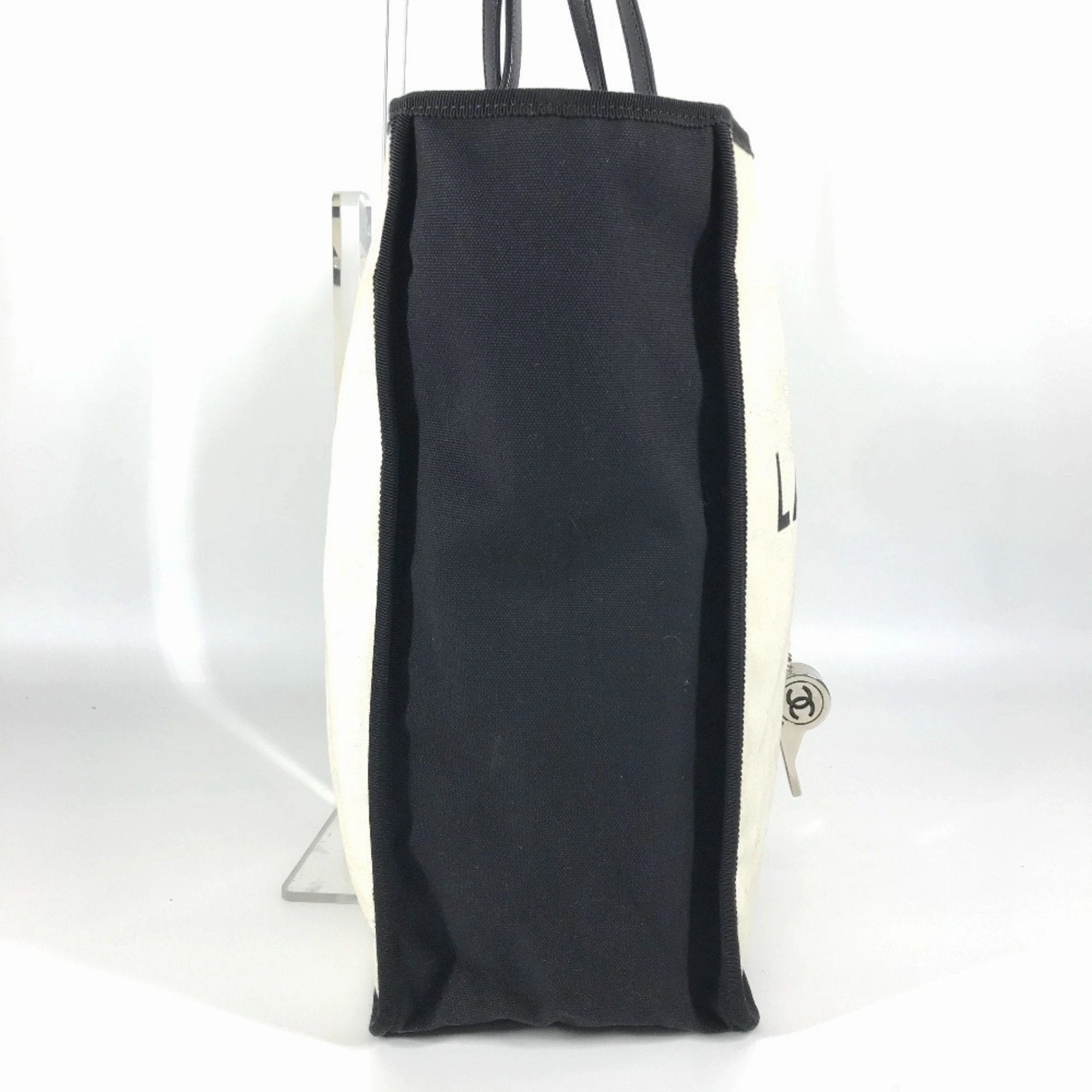 Chanel  Canvas Shoulder Bag Tote Bag (Pre-Owned)