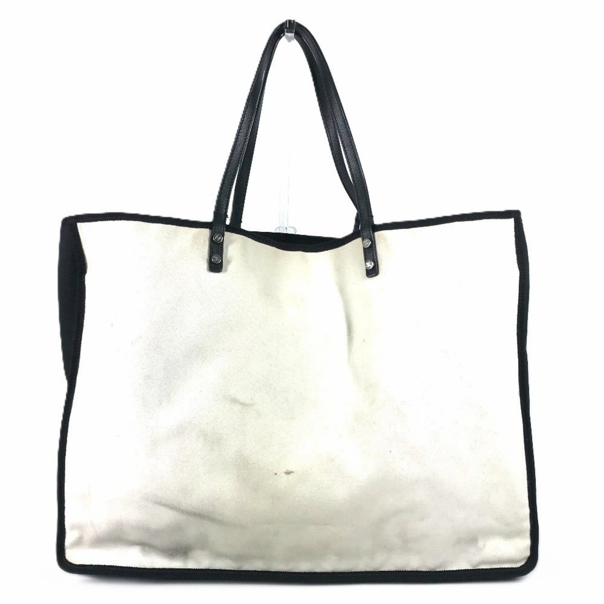 Chanel  Canvas Shoulder Bag Tote Bag (Pre-Owned)