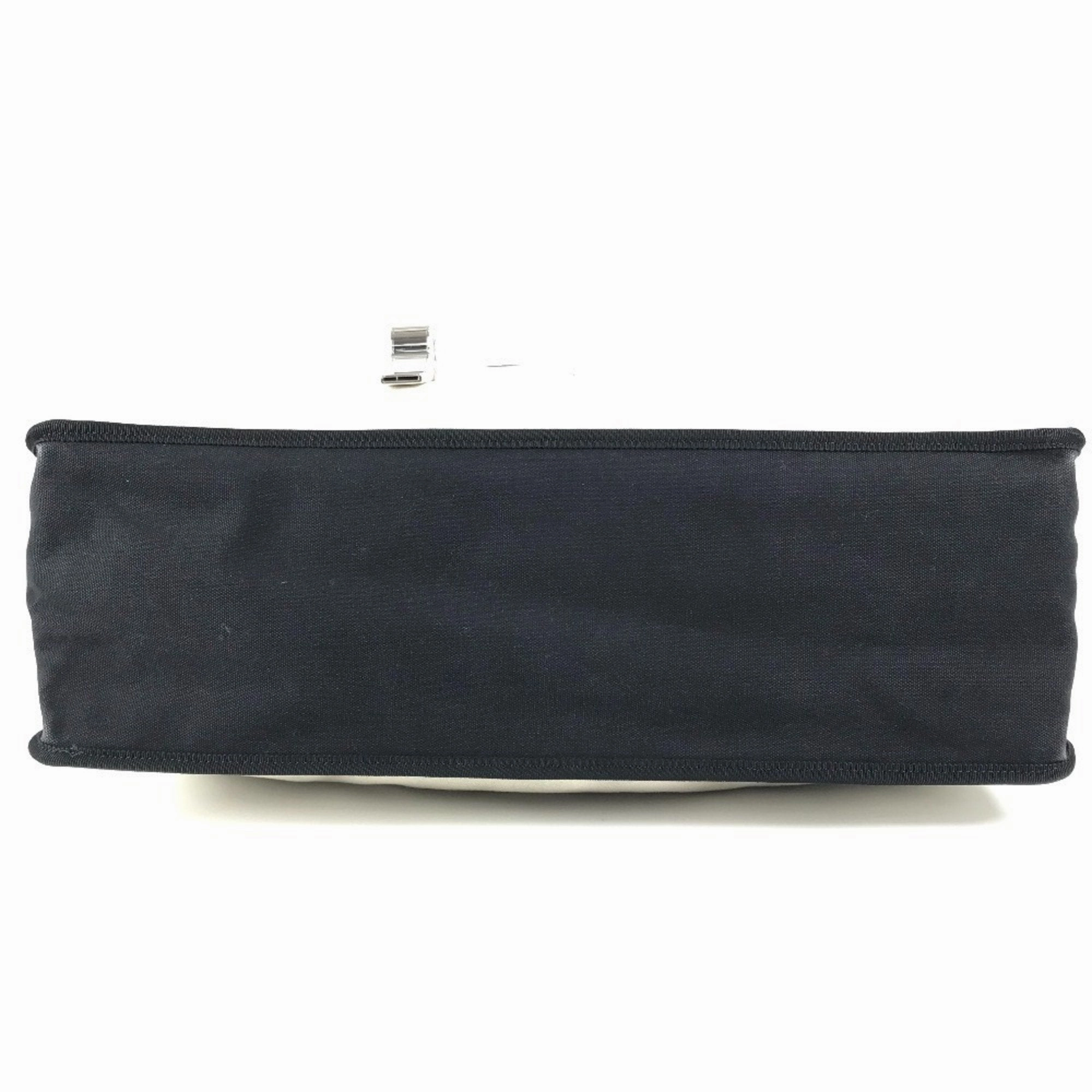 Chanel  Canvas Shoulder Bag Tote Bag (Pre-Owned)