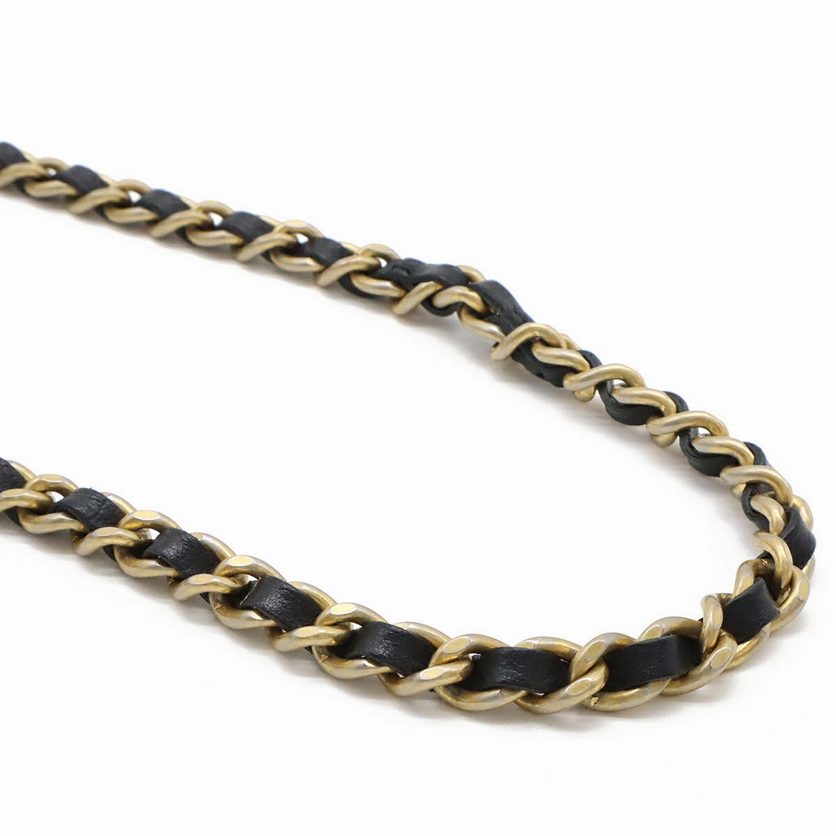 Chanel Caviar CC Filigree Chain Wallet Bag