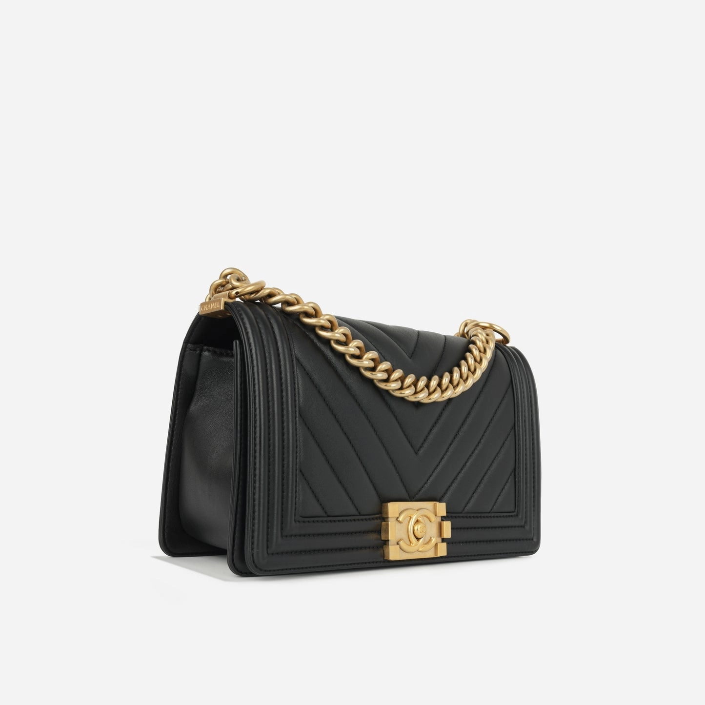 Chanel Chanel - Old Medium - Black Chevron Smooth Calfskin AGHW - 2017 - Pre-Loved