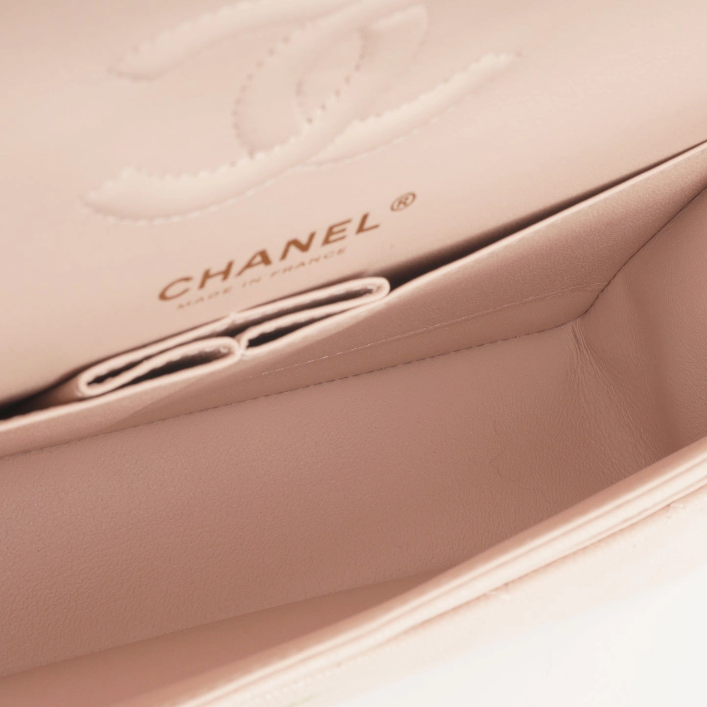 Chanel Chanel - Small Classic Flap Bag - Rose Claire Caviar CGHW - 2020 - Pre-Loved