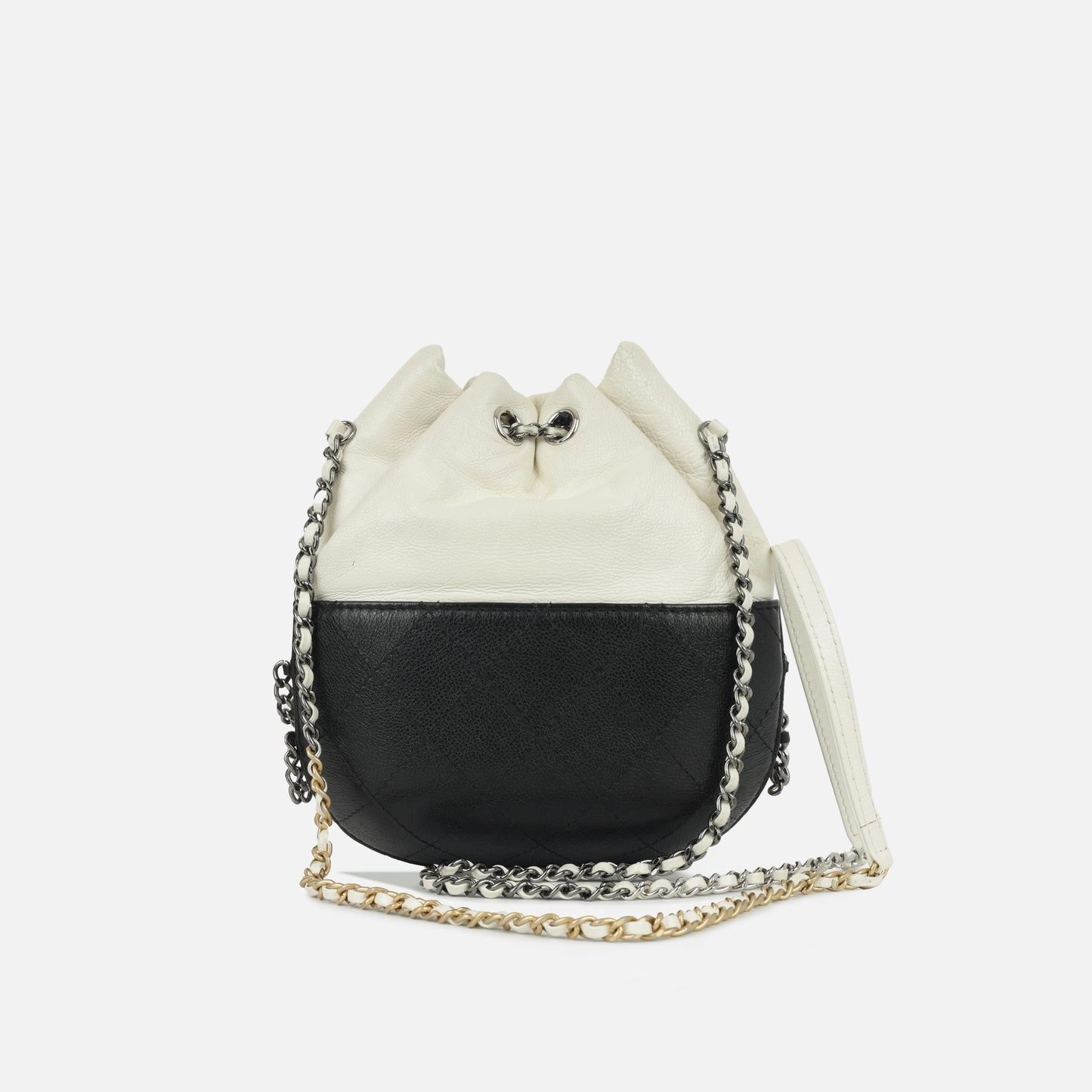 Chanel Chanel - Small Gabrielle Bucket Bag- White/Black Calfskin MHW - 2018 - Pre Loved