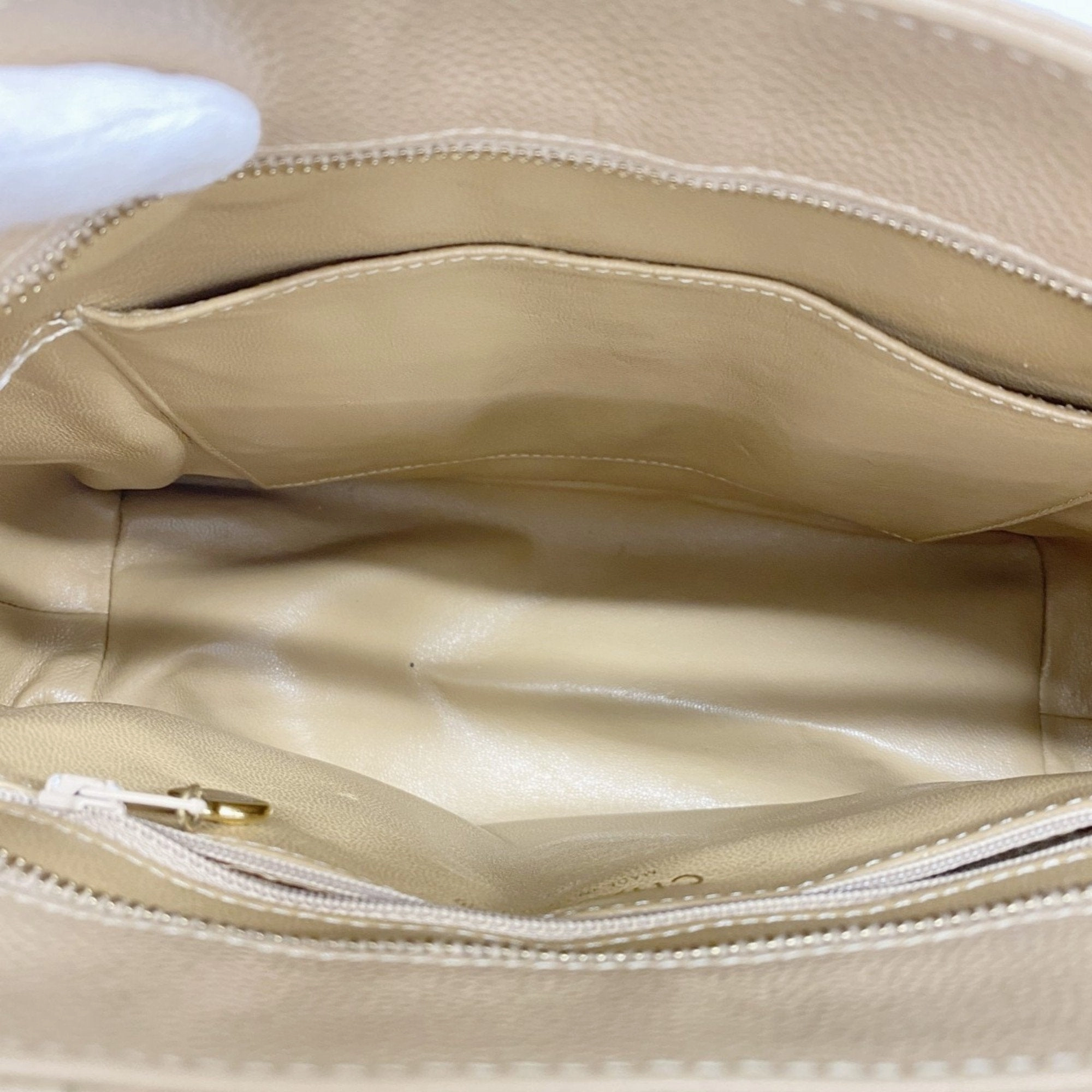 Chanel Grained Calfskin Tote Bag (Pre-Owned)