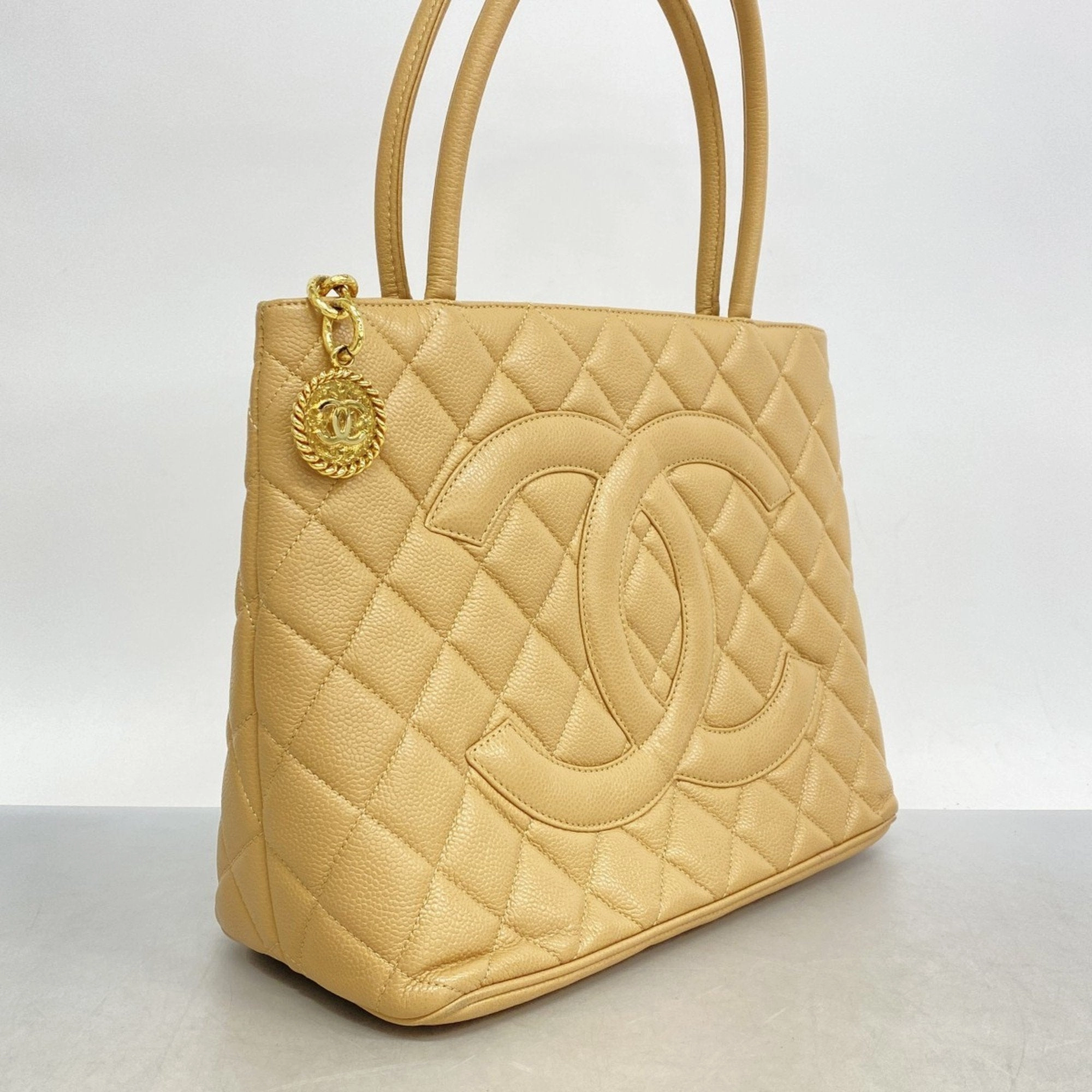 Chanel Grained Calfskin Tote Bag (Pre-Owned)