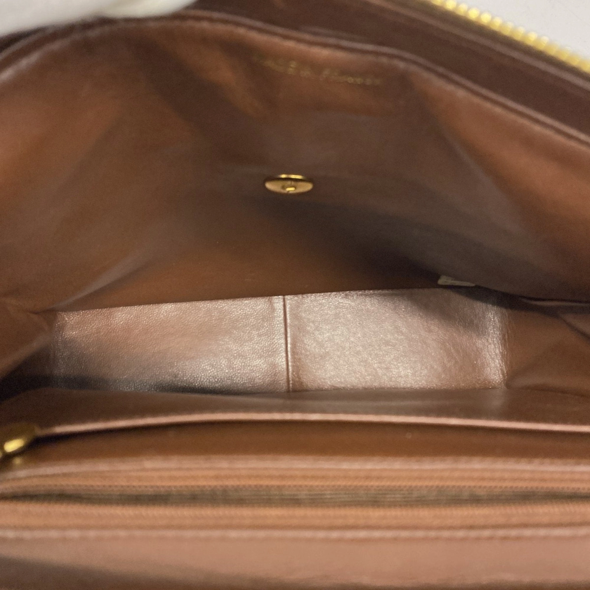 Chanel Leather Backpack (Pre-Owned)