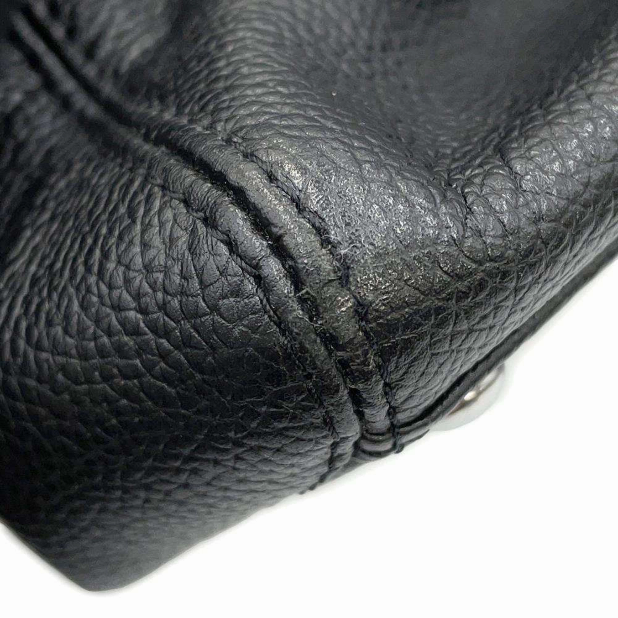 Chanel Leather Pouch Tote Bag (Pre-Owned)