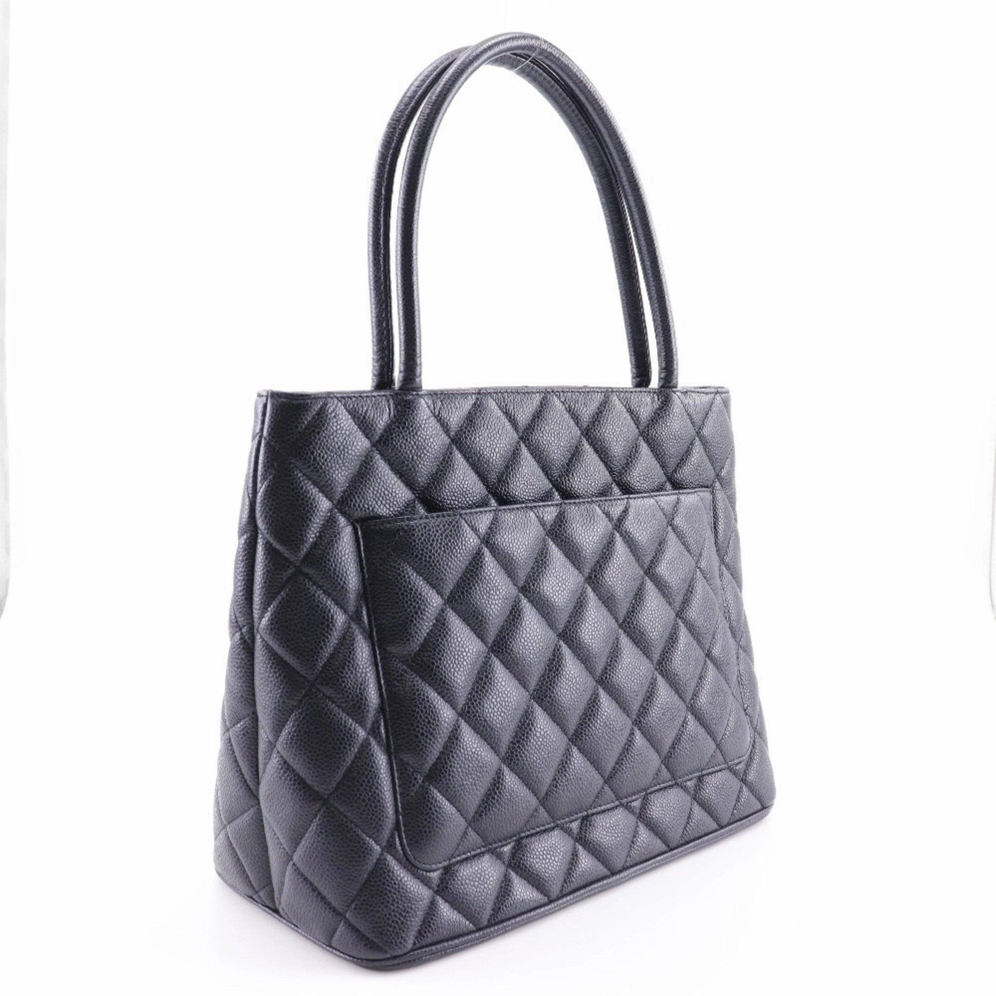 Chanel Medaillon Leather Tote Bag (Pre-Owned)
