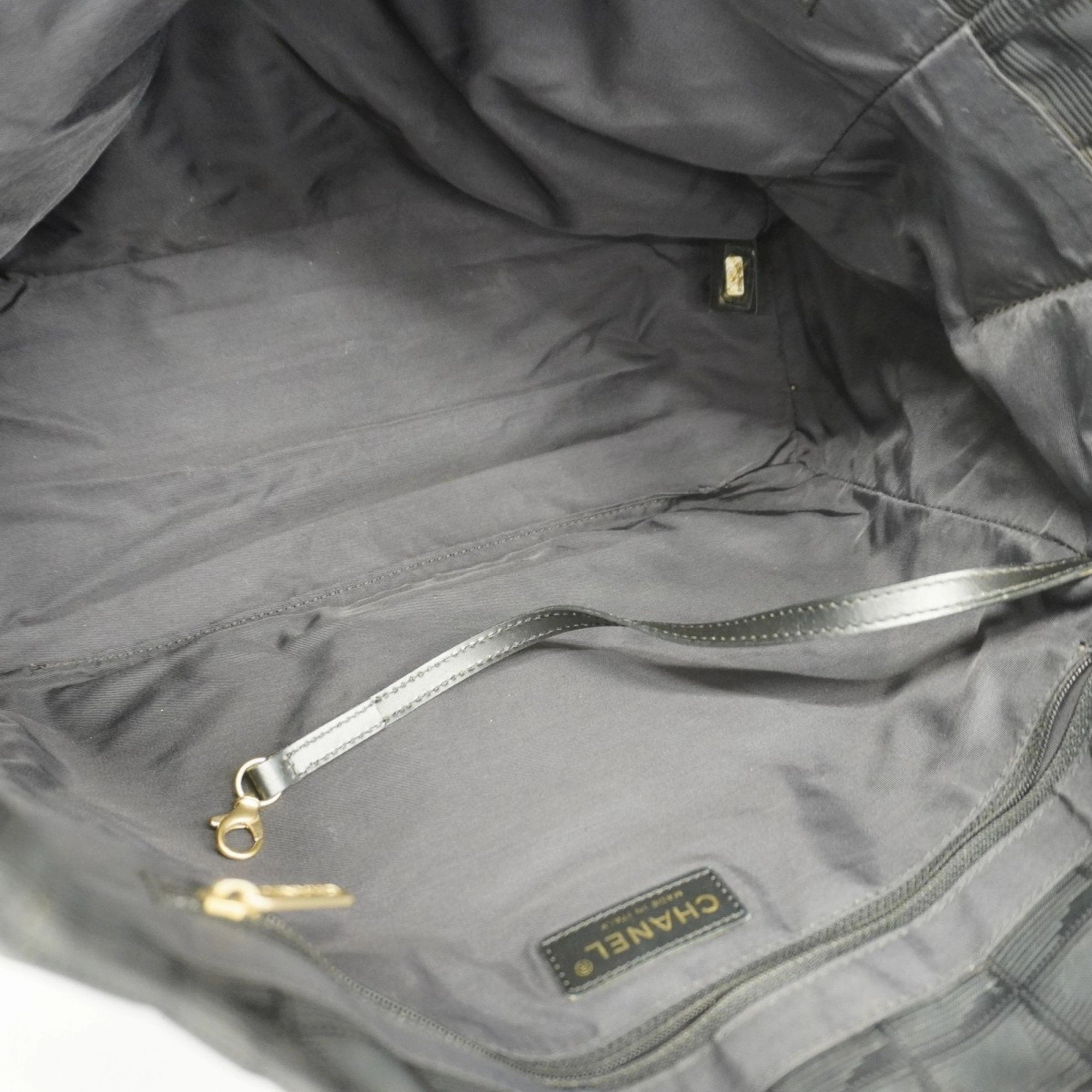 Chanel Nylon Tote Bag (Pre-Owned)