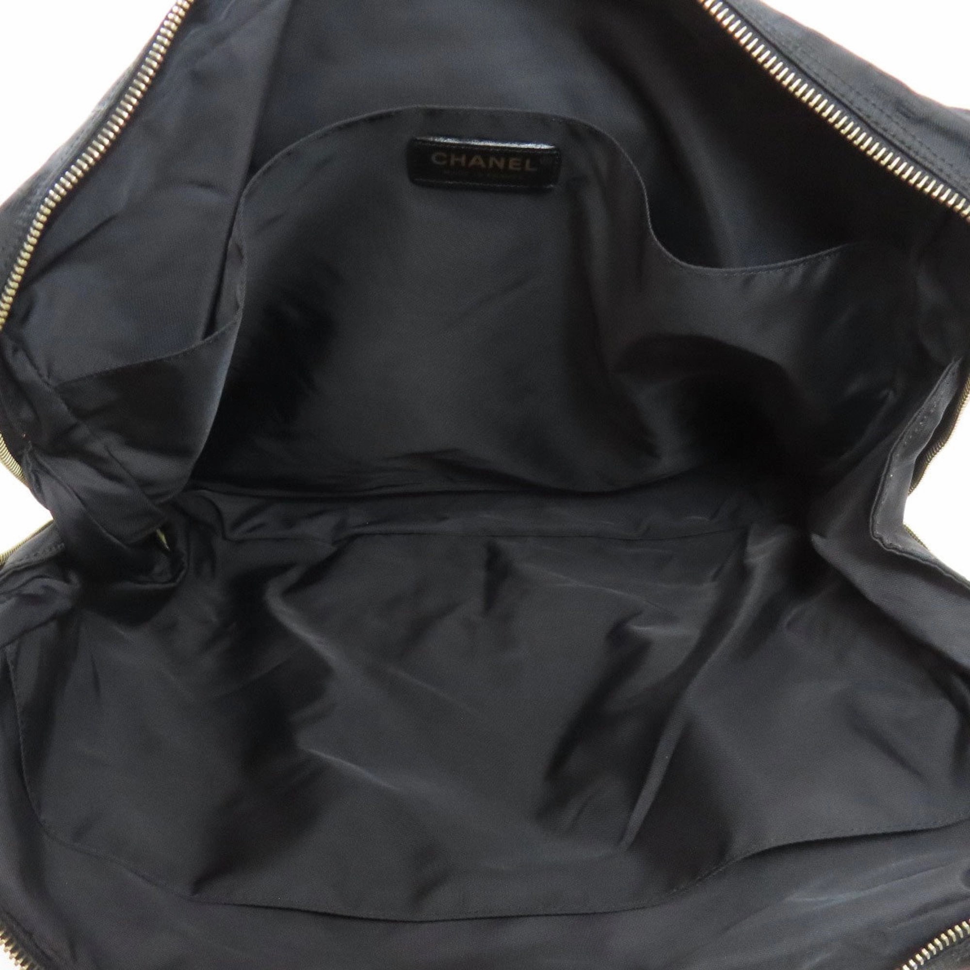 Chanel Nylon Tote Bag (Pre-Owned)