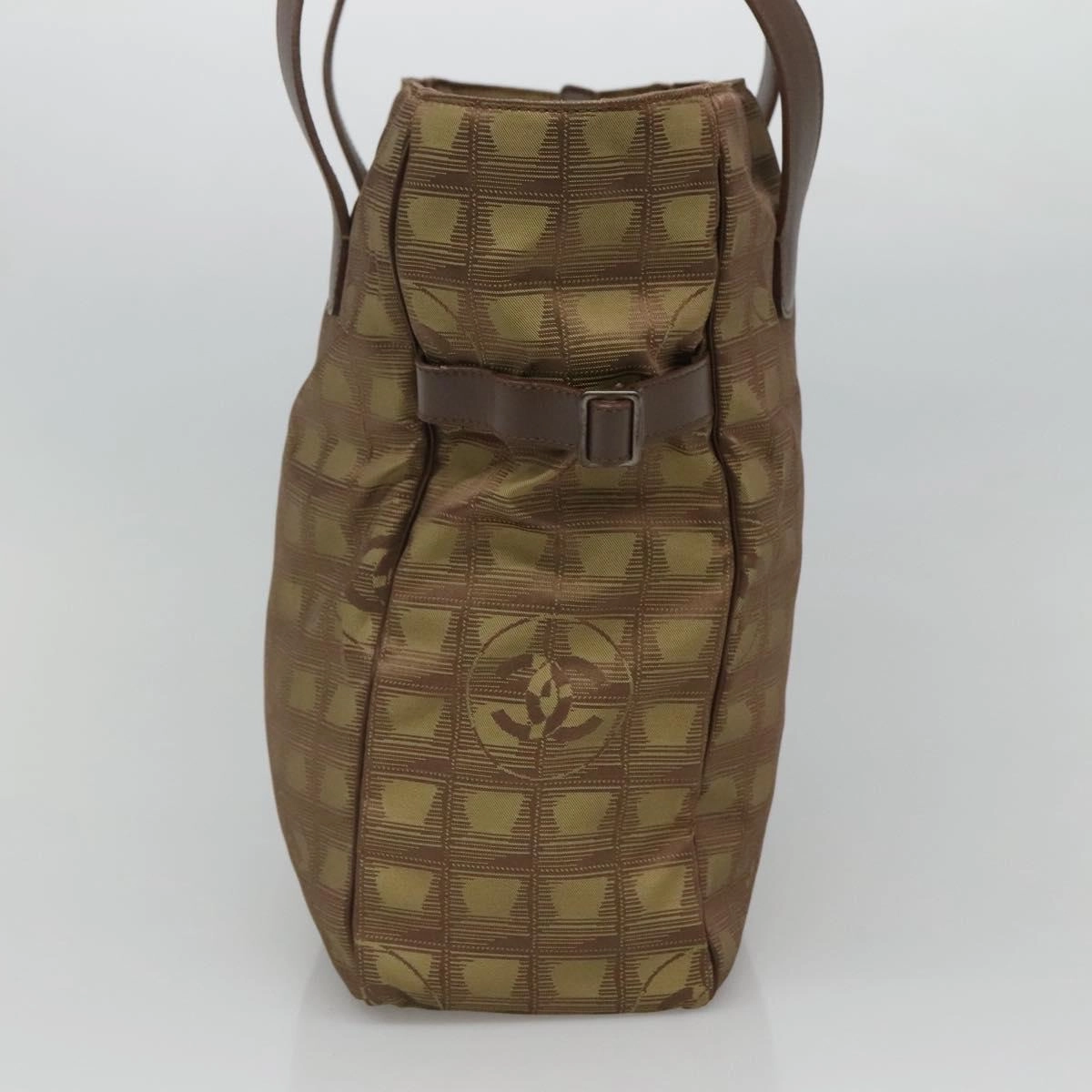 Chanel Travel Line Synthetic Tote Bag (Pre-Owned)