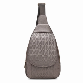 Cleisy Sling Bag