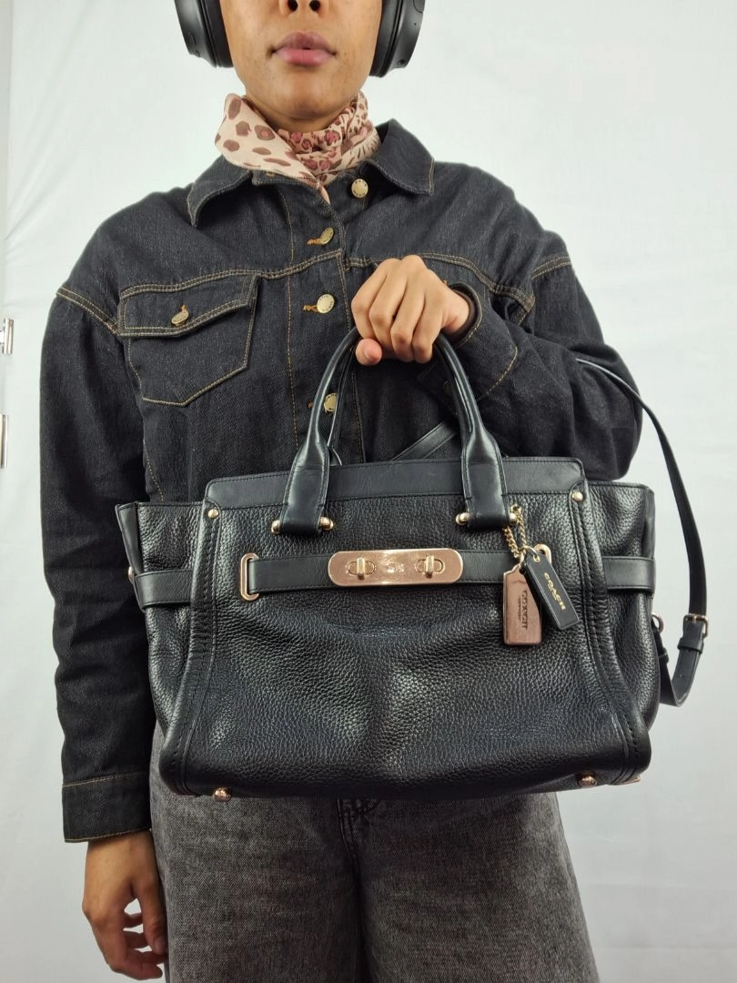 Coach Black Swagger Pebble Leather Bag