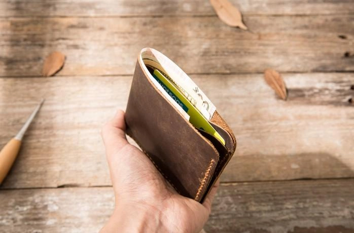 Cool Leather Mens Coffee Slim Small Wallet Bifold Vintage billfold Wallet for Men