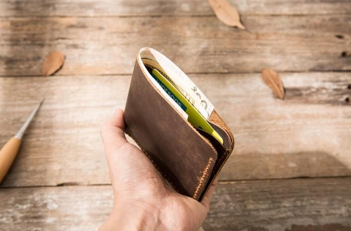 Cool Leather Mens Coffee Slim Small Wallet Bifold Vintage billfold Wallet for Men
