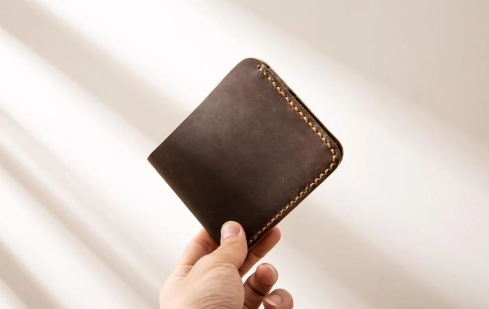 Cool Leather Mens Coffee Slim Small Wallet Bifold Vintage billfold Wallet for Men