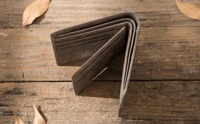 Cool Leather Mens Gray Small Wallet Bifold Vintage Slim billfold Wallet for Men