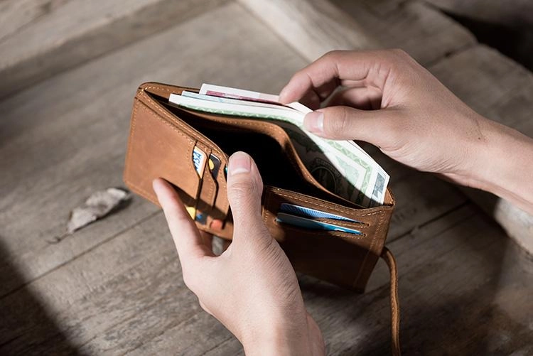 Cool Leather Mens Slim Small Wallets Men billfold Bifold Wallets for Men