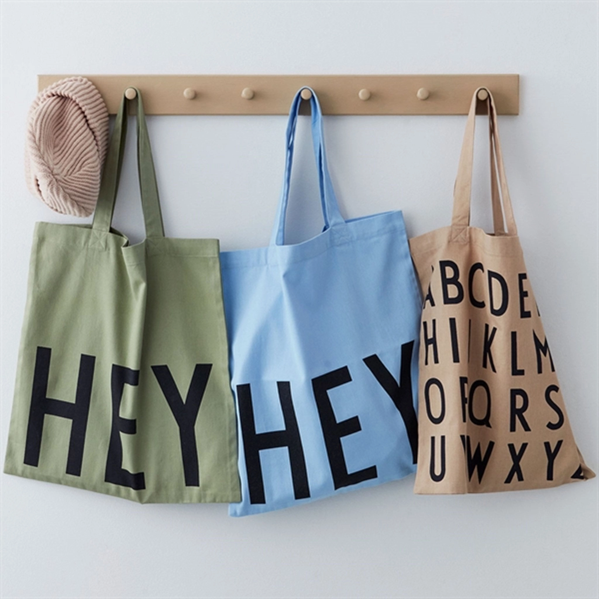 Design Letters Tote Bag Hey Light Green