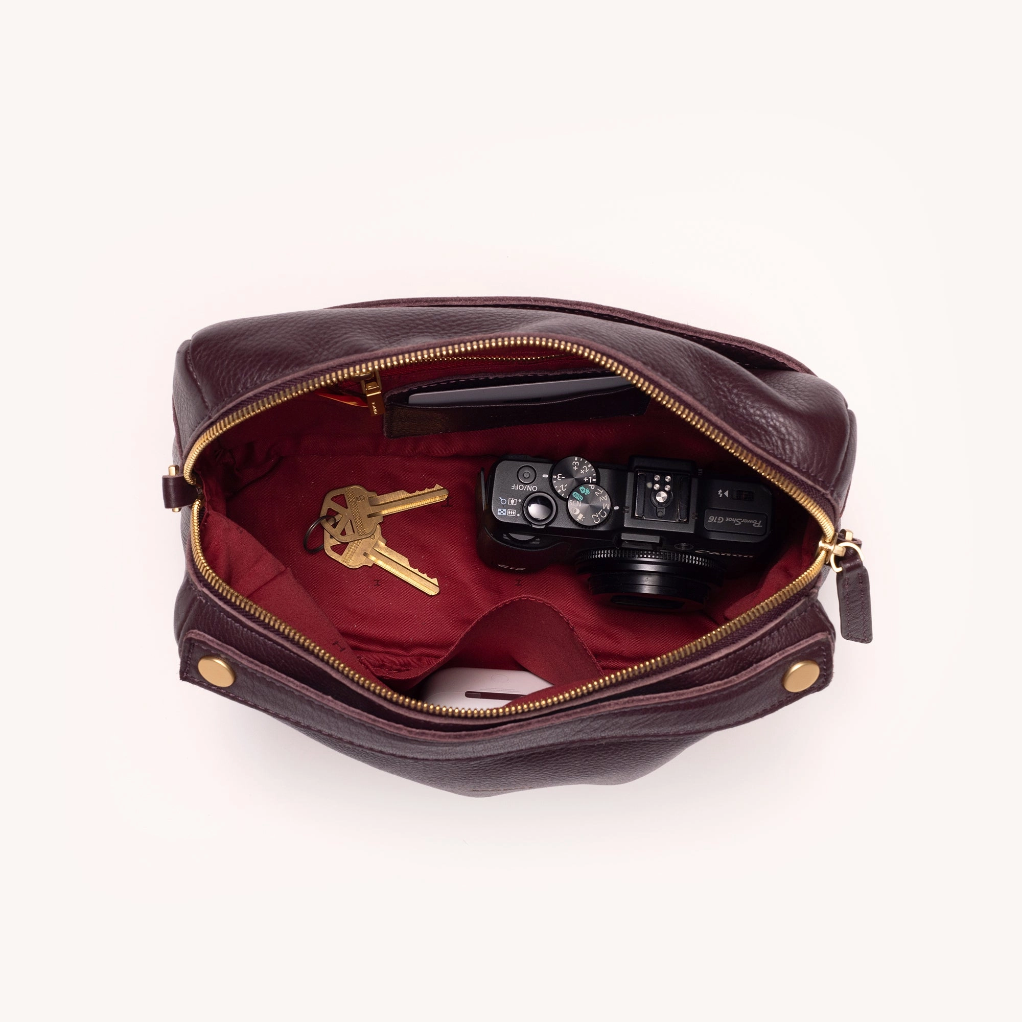 Evan Crossbody | Cabernet Pebble/Brushed Gold | Med