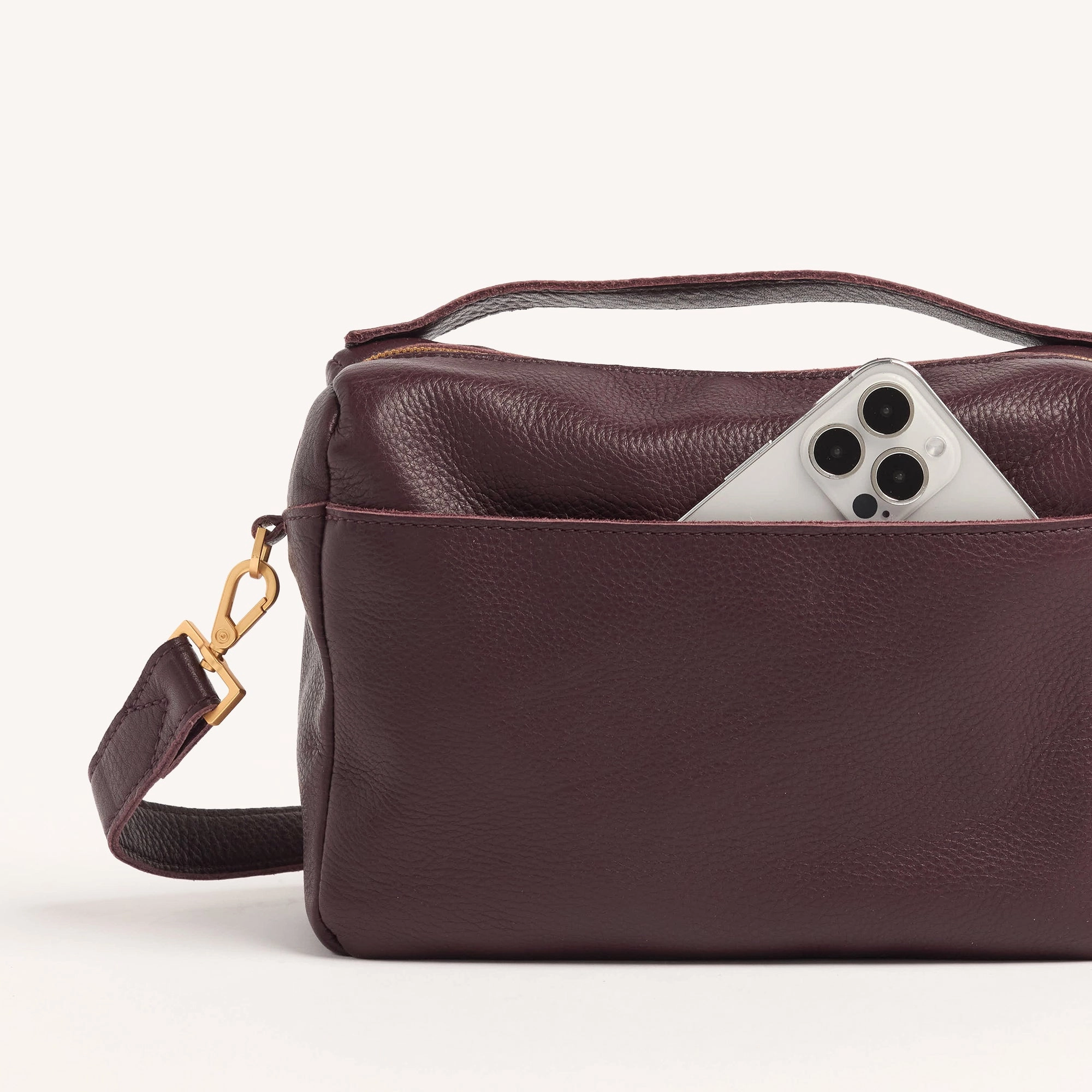 Evan Crossbody | Cabernet Pebble/Brushed Gold | Med