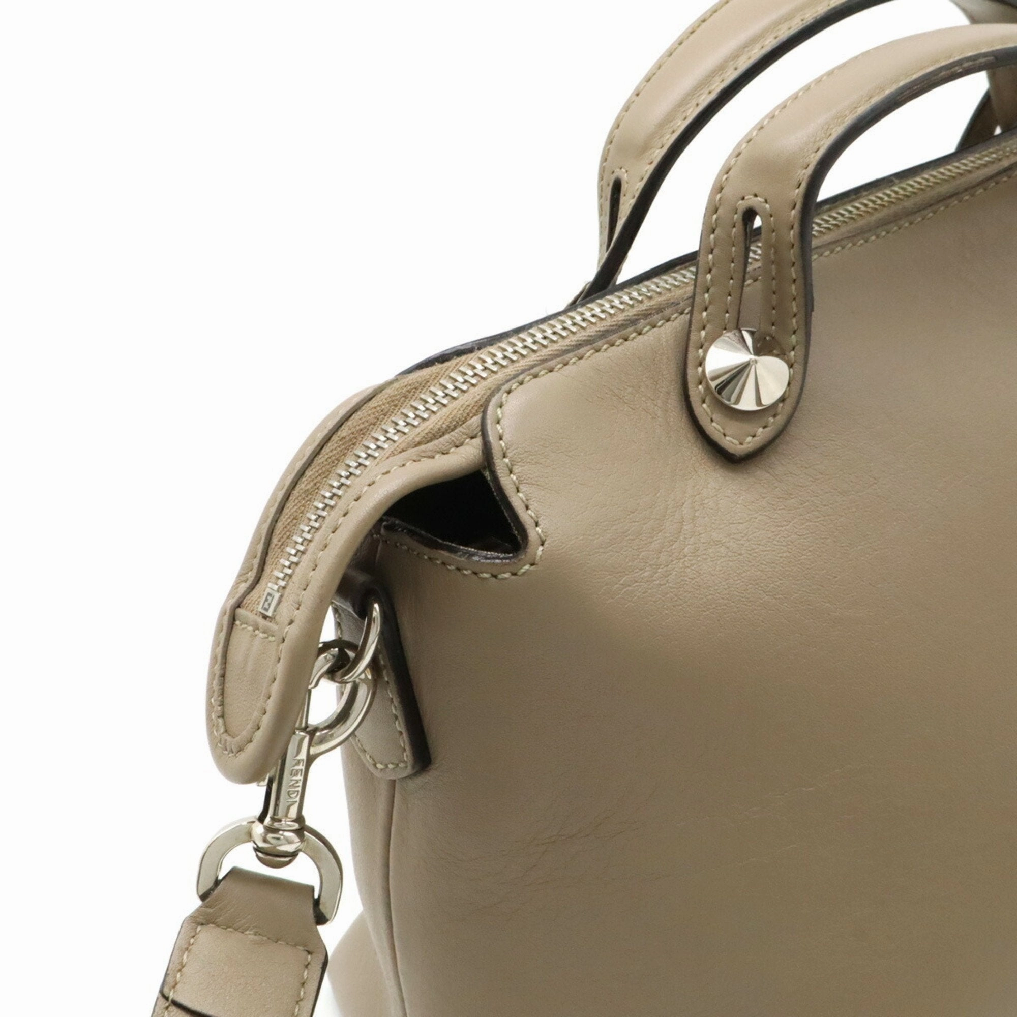 Fendi Leather Handbag Shoulder Bag (Pre-Owned)