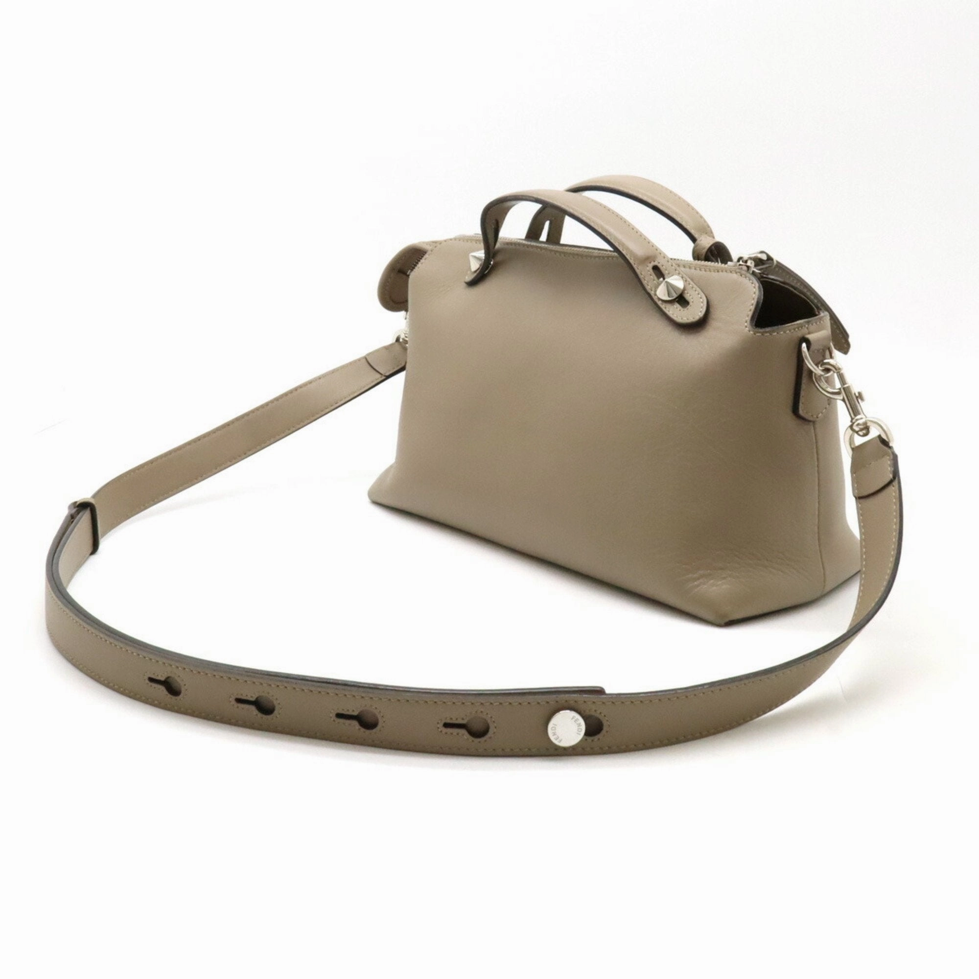 Fendi Leather Handbag Shoulder Bag (Pre-Owned)