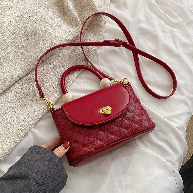 Fitty Women's Quilted Leather Handbag