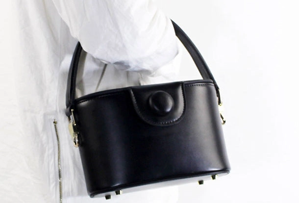 Genuine Leather Doctor Bag Bucket Bag Handbag Shoulder Bag for Women Leather Crossbody Bag