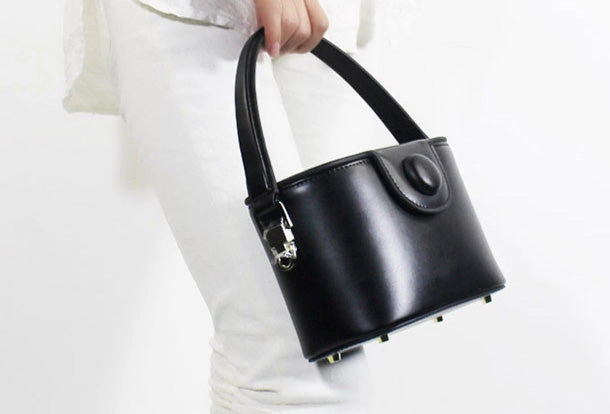 Genuine Leather Doctor Bag Bucket Bag Handbag Shoulder Bag for Women Leather Crossbody Bag