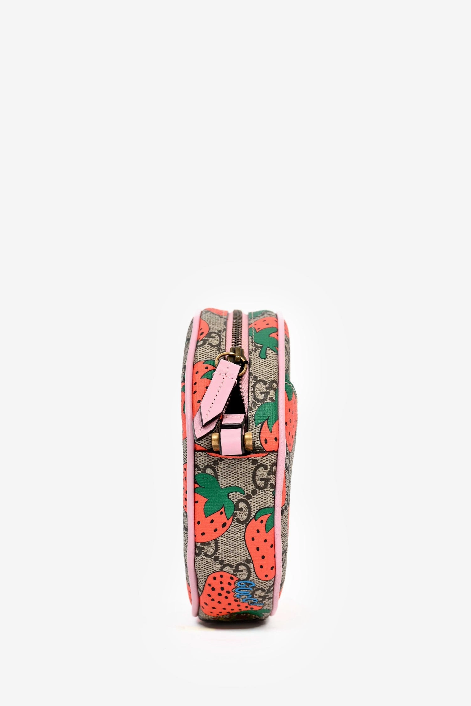 Gucci GG Strawberry Supreme Round Wristlet