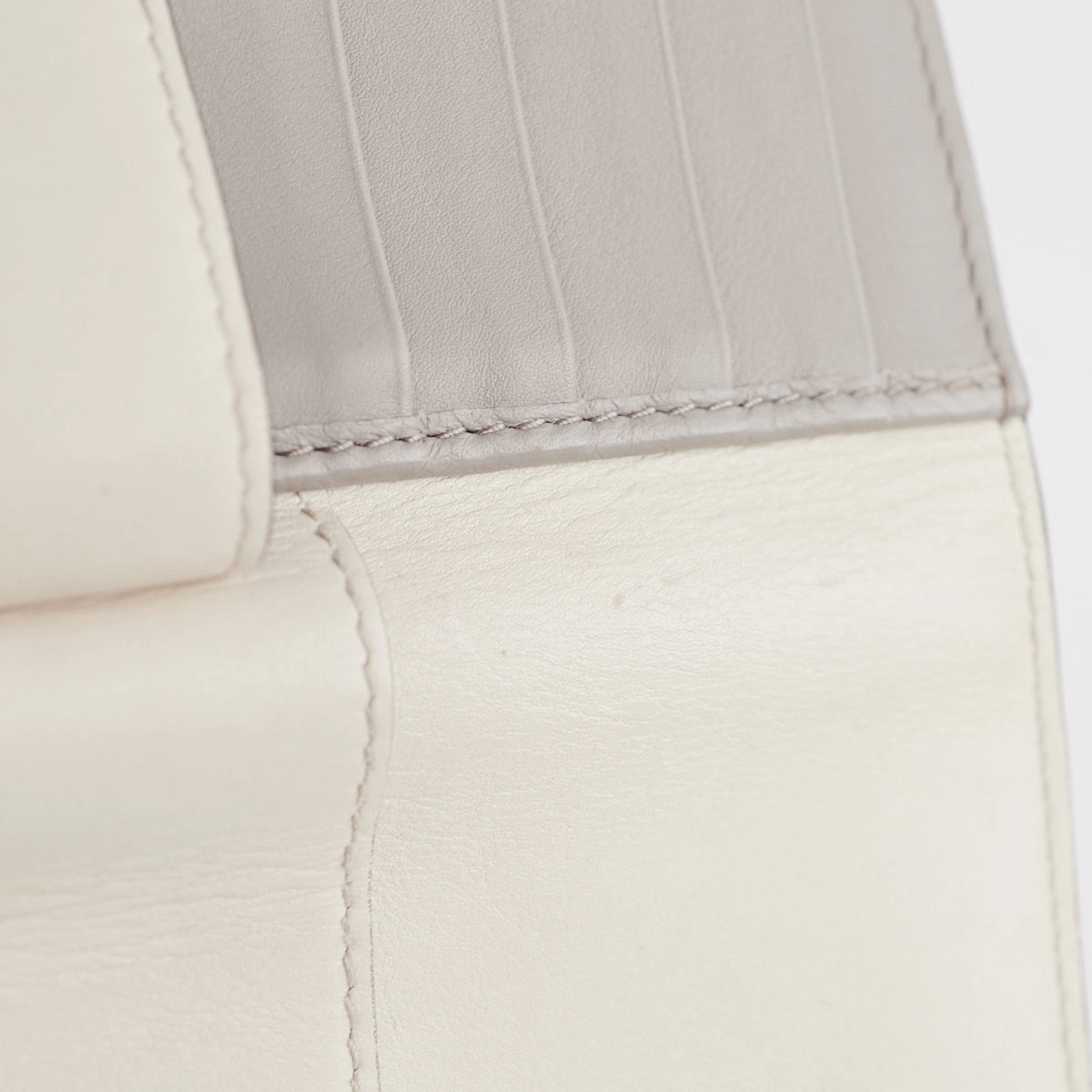 Gucci White Wallet