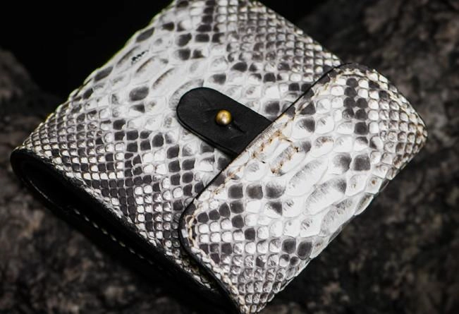 Handmade Leather Boa Skin Tooled Mens billfold Wallet Cool Small Wallet for Men