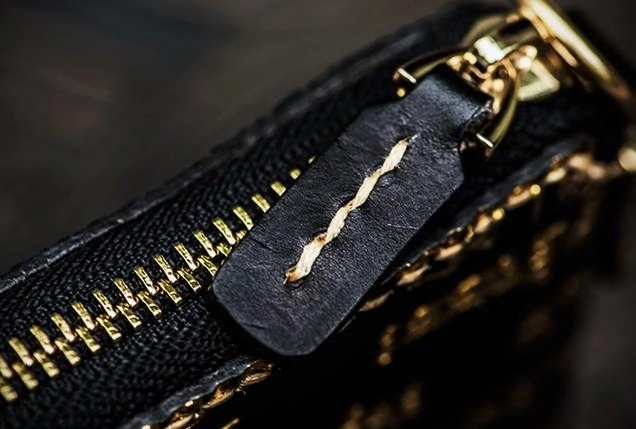 Handmade Leather Chain Wallet Tooled Tibetan Biker Wallet Mens Cool billfold Trucker Wallet with Chain