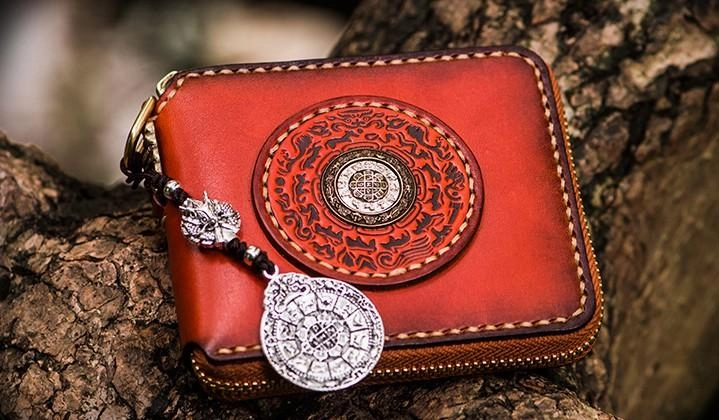 Handmade Leather Small Tibetan Tooled Mens billfold Wallet Cool Chain Wallet Biker Wallet for Men