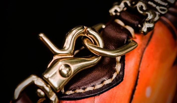 Handmade Leather Tooled Chinese Lion Mens Chain Biker Wallet Cool Leather Wallet Long Phone Wallets for Men