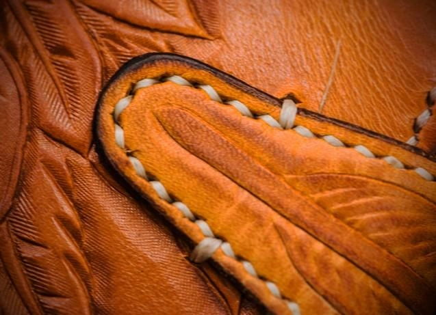 Handmade Leather Tooled Skull Indian Chief Biker Wallets Mens Cool billfold Chain Wallet Trucker Wallet with Chain